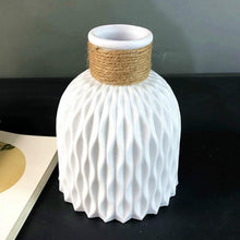 Carregar imagem no visualizador da galeria, Moderno Vaso de Flores

